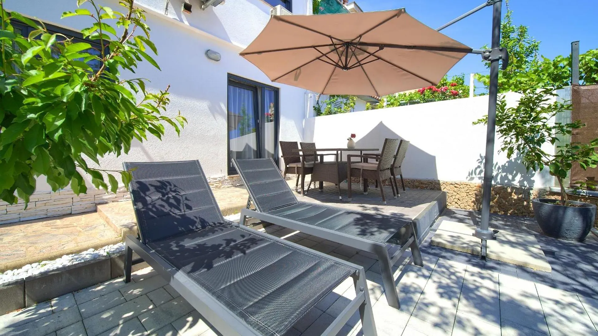 Apartments Sinisa - Krk Town