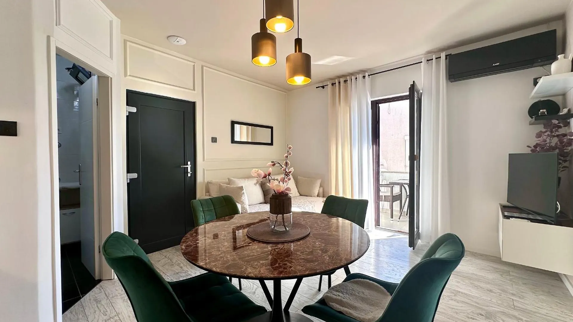 Apartments Sinisa - Krk Town 0*,  Chorvatsko